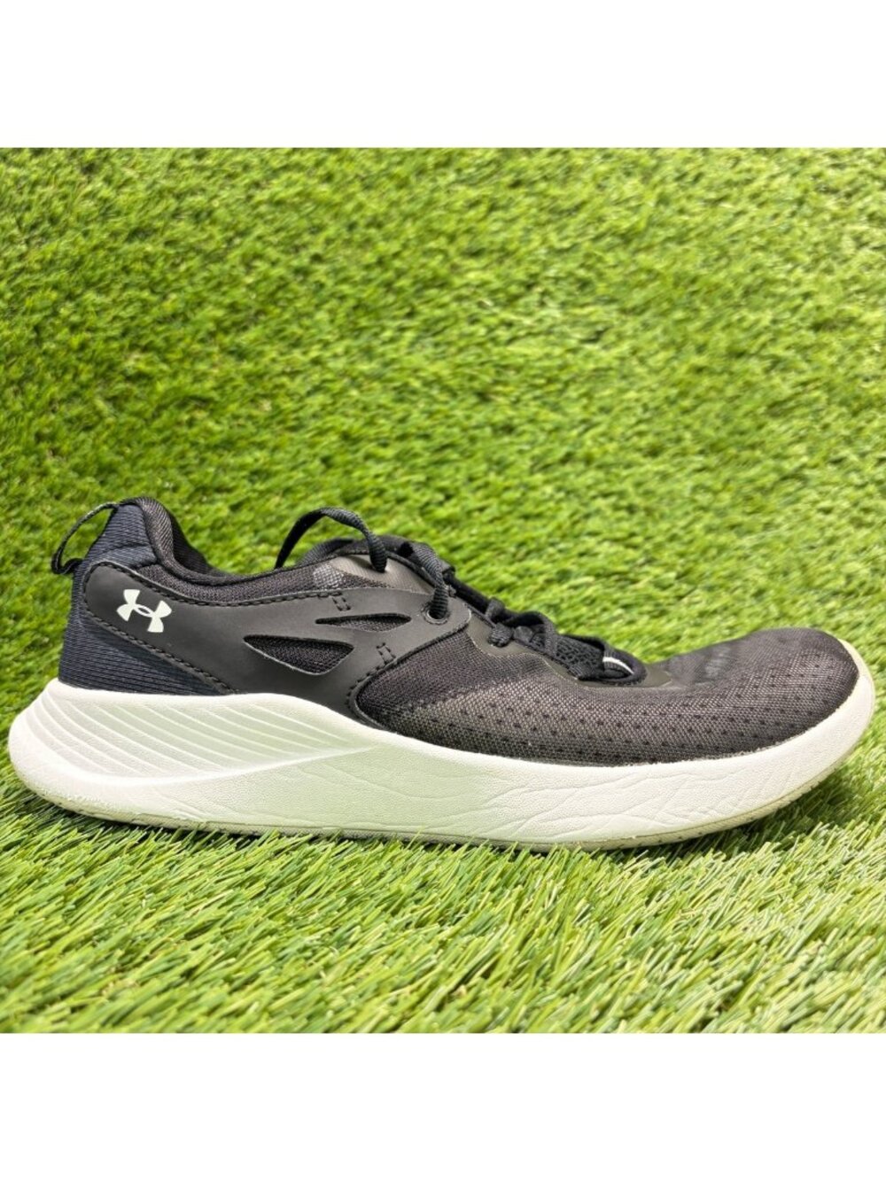 Under Armour Charge Breathe TR 2 Womens Size 8.5 Black Running Shoes Sneakers